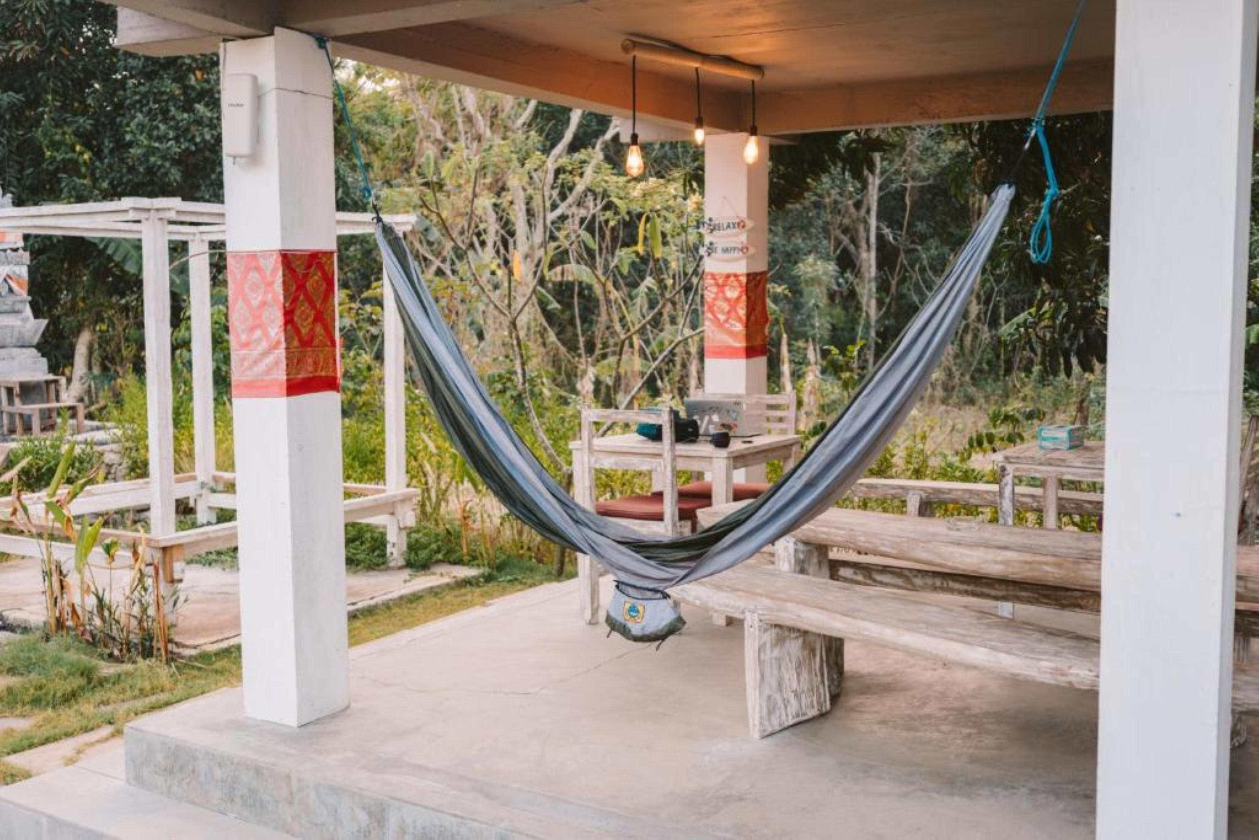Castaway Island Hostel นูซาเลมโบงัน ภายนอก รูปภาพ