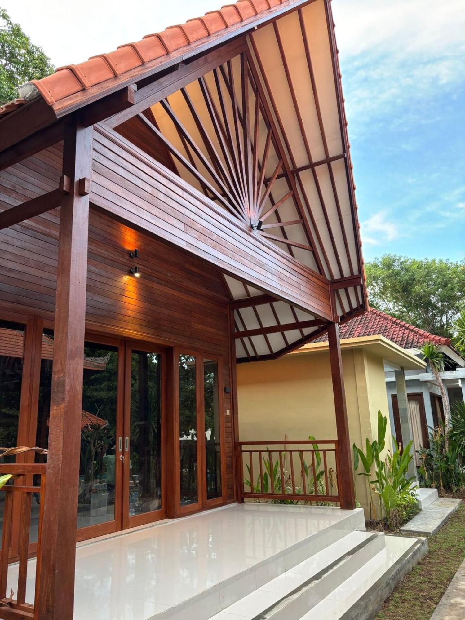 Castaway Island Hostel นูซาเลมโบงัน ภายนอก รูปภาพ